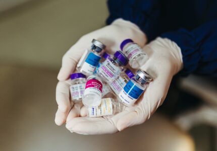 botox flasks on doctor hands